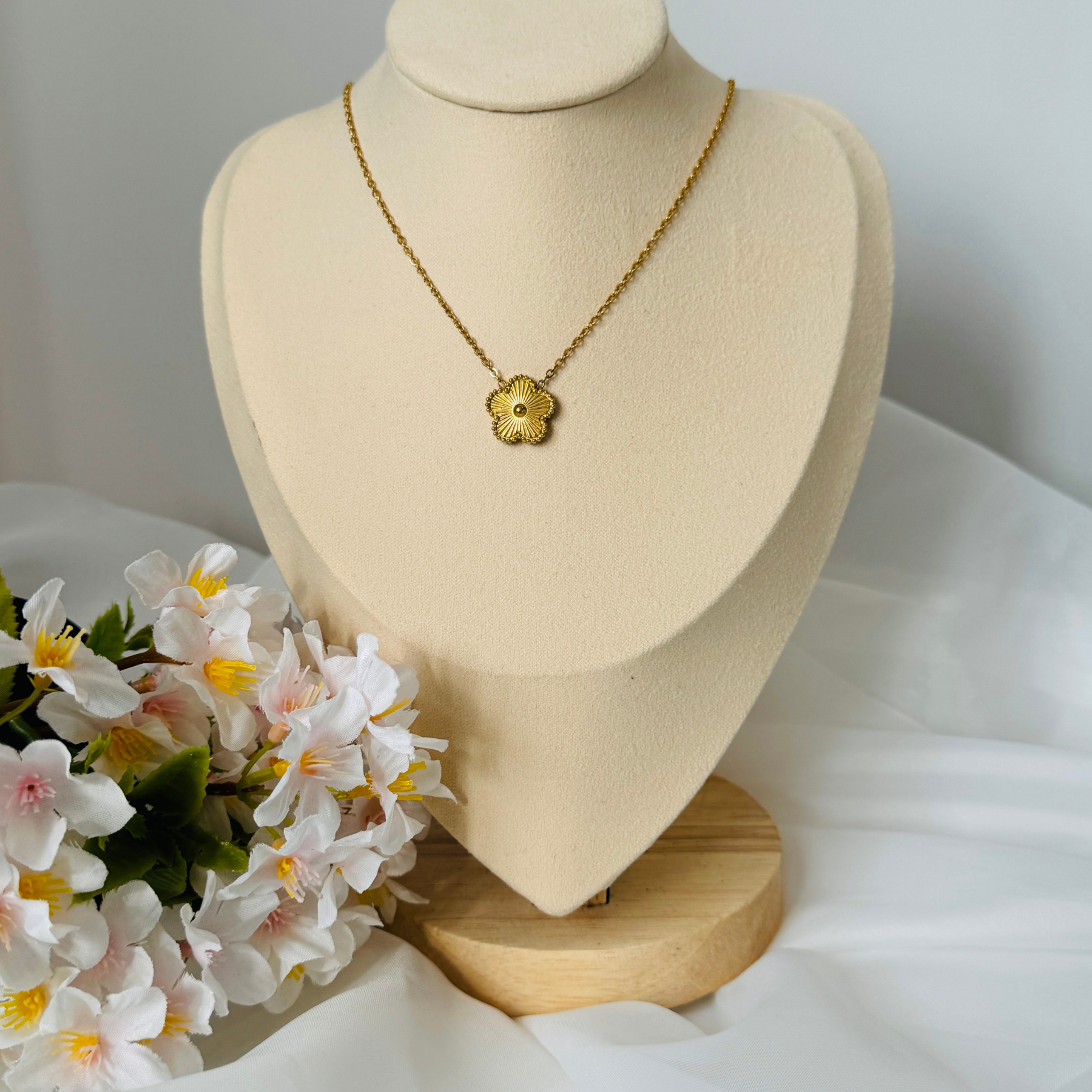 Clover Necklace