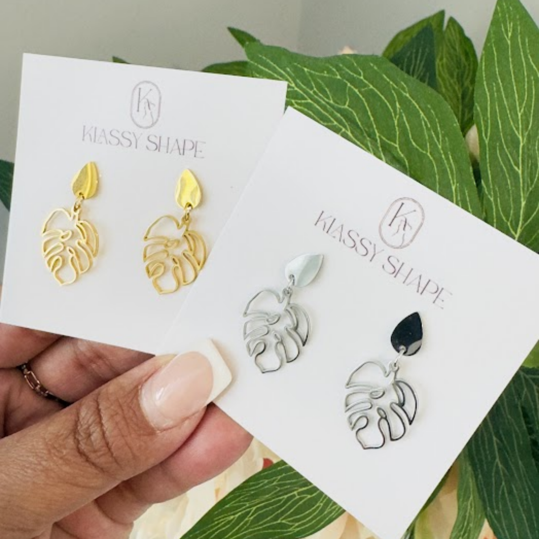 Monstera Earrings