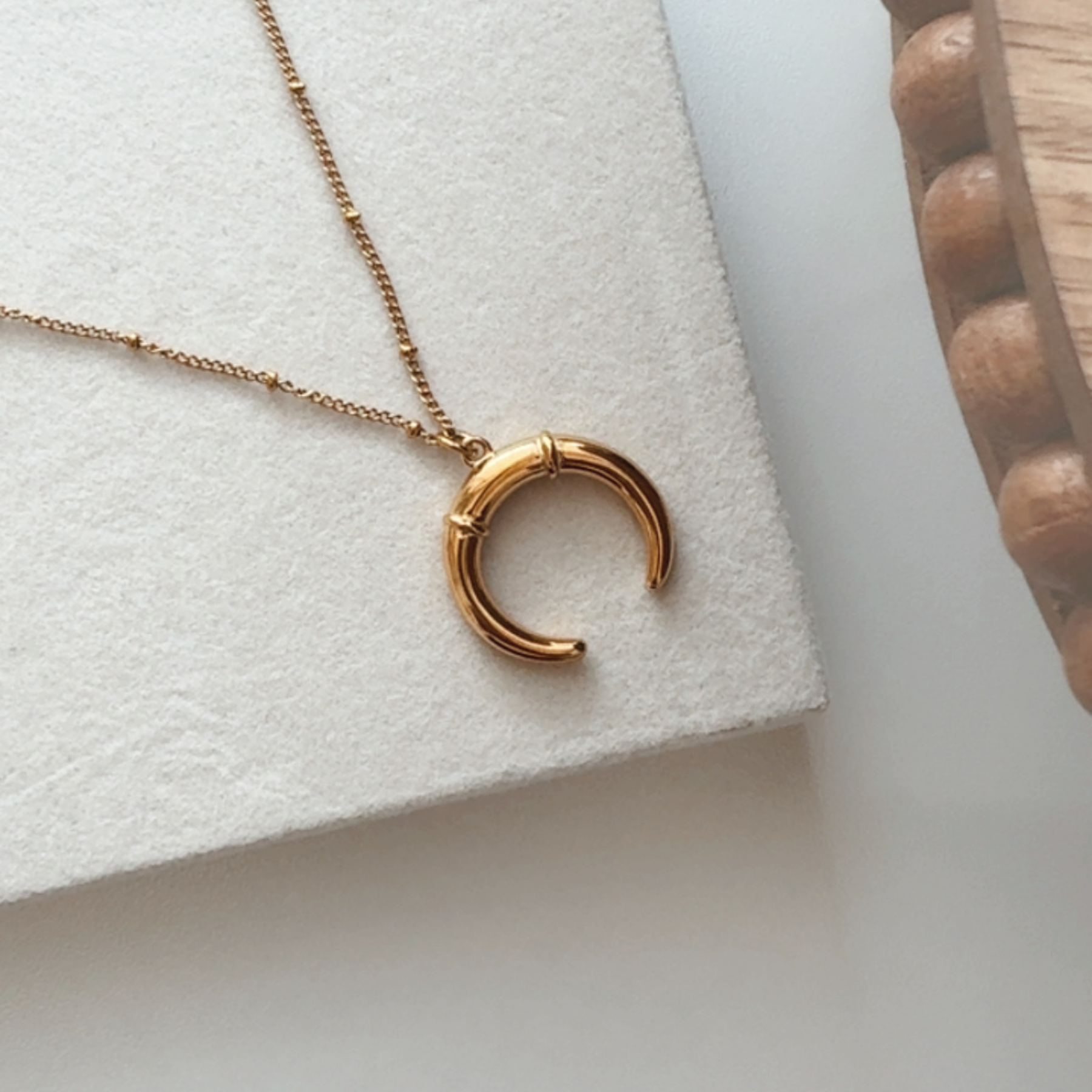 Luna Necklace