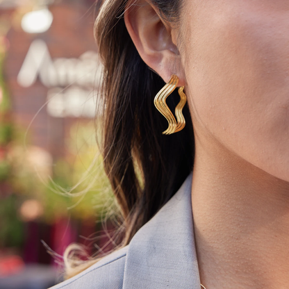 Wavy Hoops