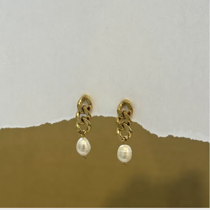 Freshwater Pearl Earrings