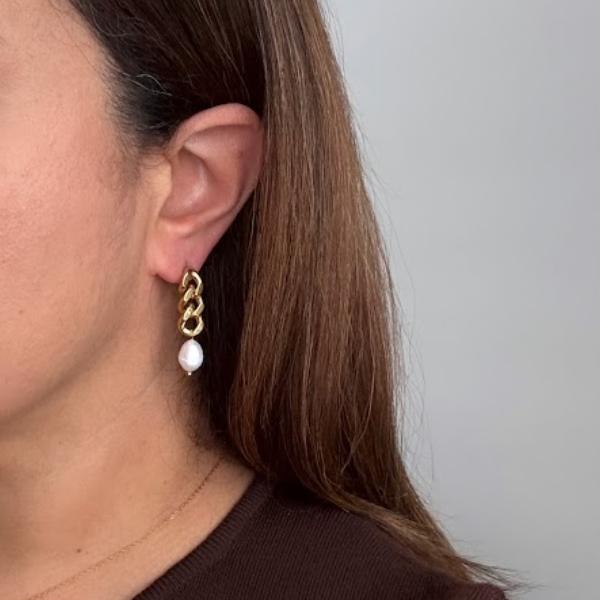 Freshwater Pearl Earrings