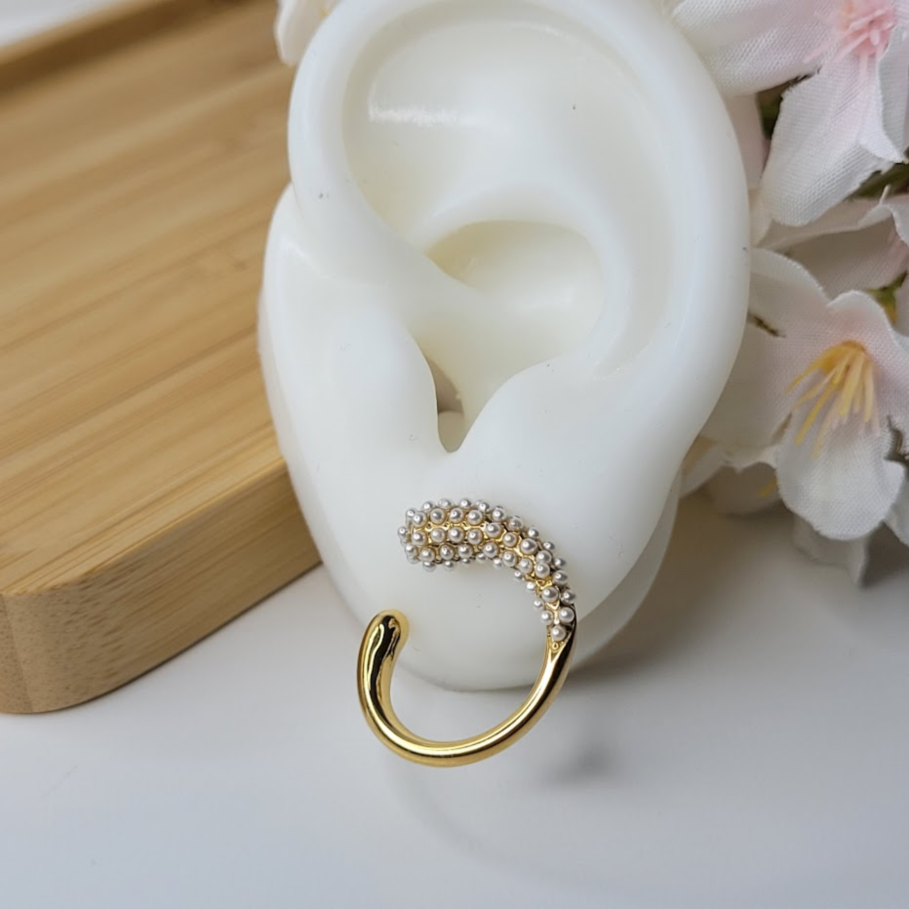 Cora C-shaped Earring