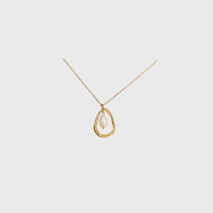 Pearl Pendant Necklace