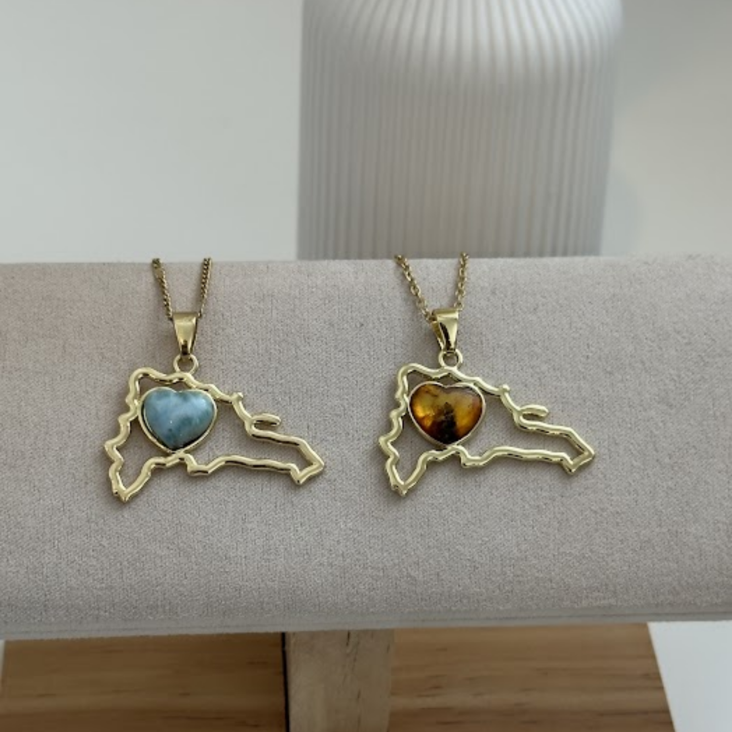 Dominican Rep. Map Necklace Gold