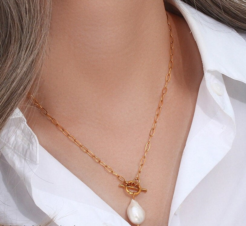 14K Gold Toggle Necklace, Fresh Water Pearl Necklace, Everyday Necklace, Elegant Pearl Necklace, Paperclip Necklace, Pearl Necklace, Gift