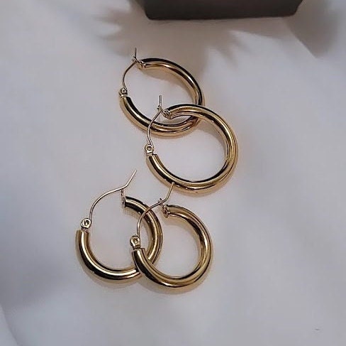 Classic Hoops, Stainless Steels and Water Proof Earring Hoops, Everyday Earring, Minimalist and Elegant Earrings, Basic Earrings